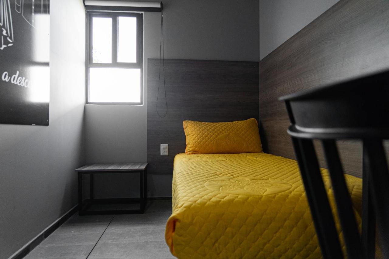 Check Inn Hostal Aeropuerto Gdl Las Pintas Exterior foto